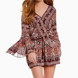 ⚡️NWT Chelsea & Violet Romper⚡️